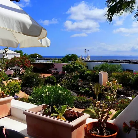 Apartment Mit Blick Auf Wasser By Interhome